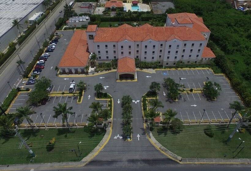 Quality Hotel Real Aeropuerto Santo Domingo