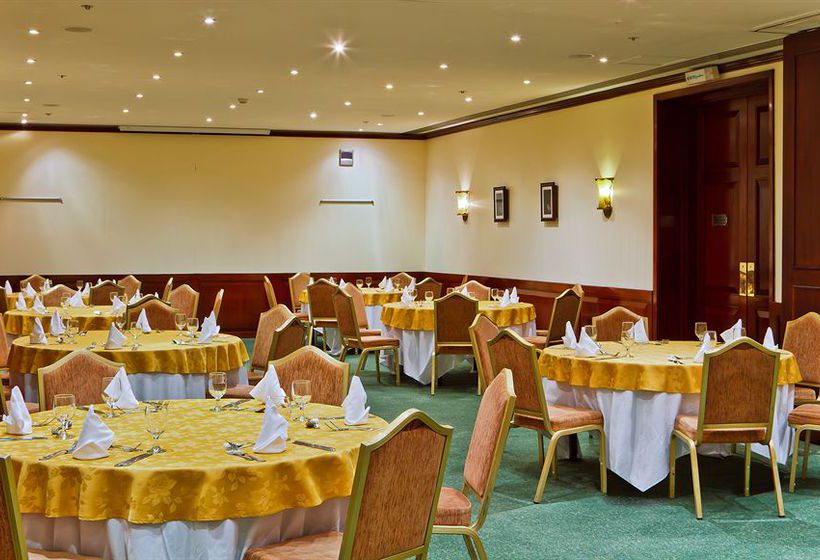 هتل Radisson Blu Resort, Sharjah