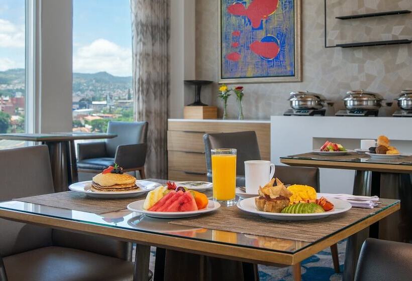 هتل Real Intercontinental Tegucigalpa, An Ihg