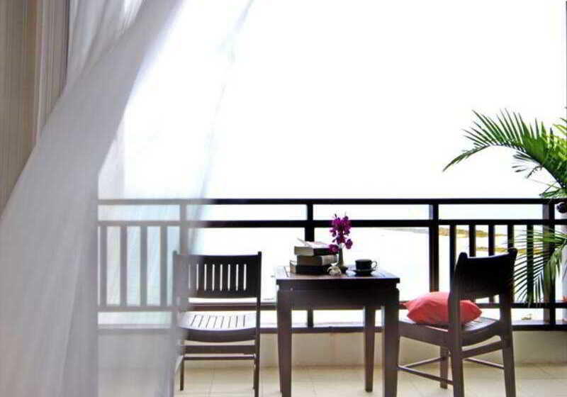 ホテル Royal Phala Cliff Beach Resort