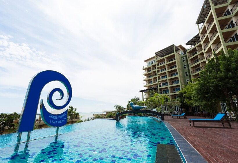هتل Royal Phala Cliff Beach Resort