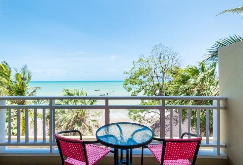 ホテル Royal Phala Cliff Beach Resort