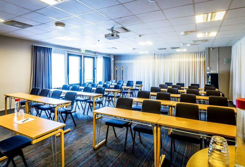 هتل Scandic Gavle Vast