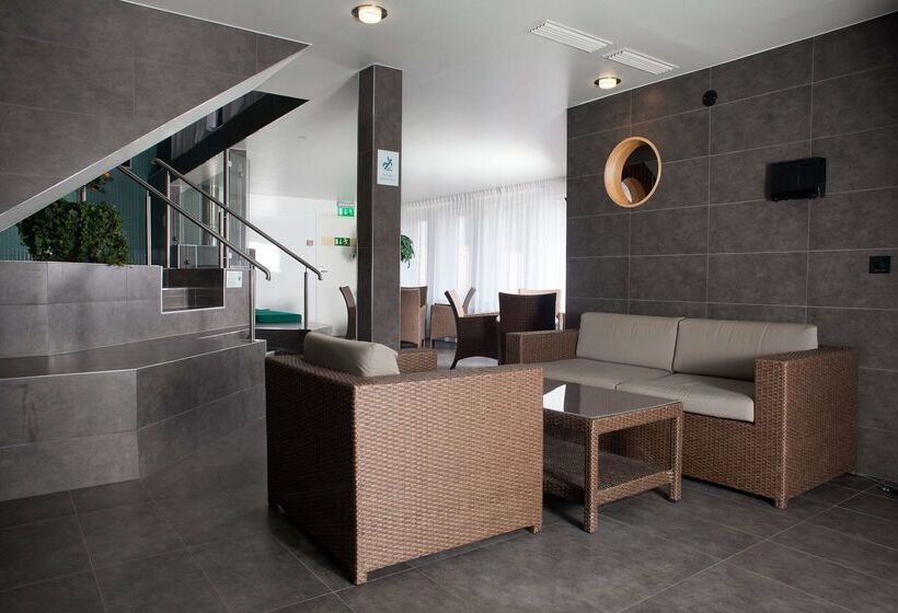 Отель Scandic Grand