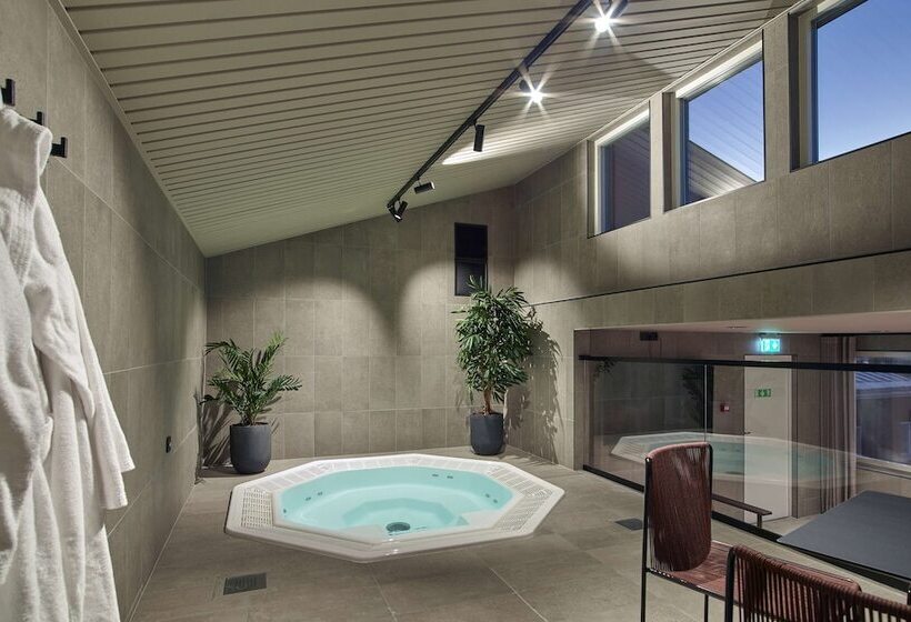 Отель Scandic Grand