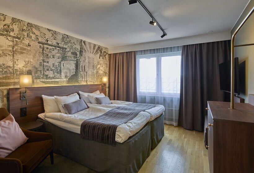 Отель Scandic Grand