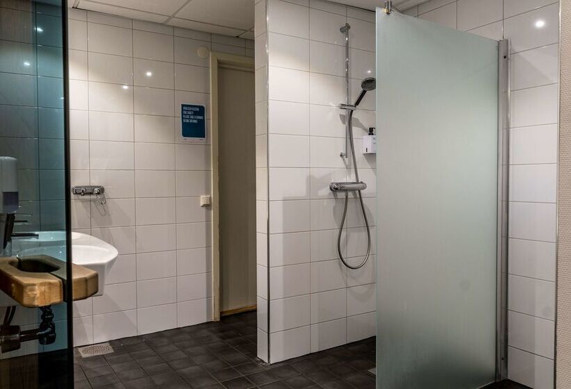 בית מלון כפרי Scandic Swania