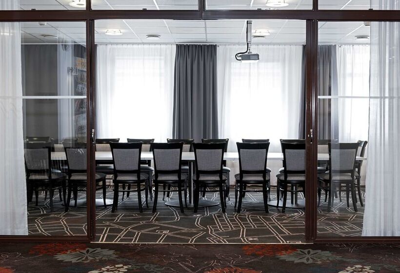 فندق Scandic Taby