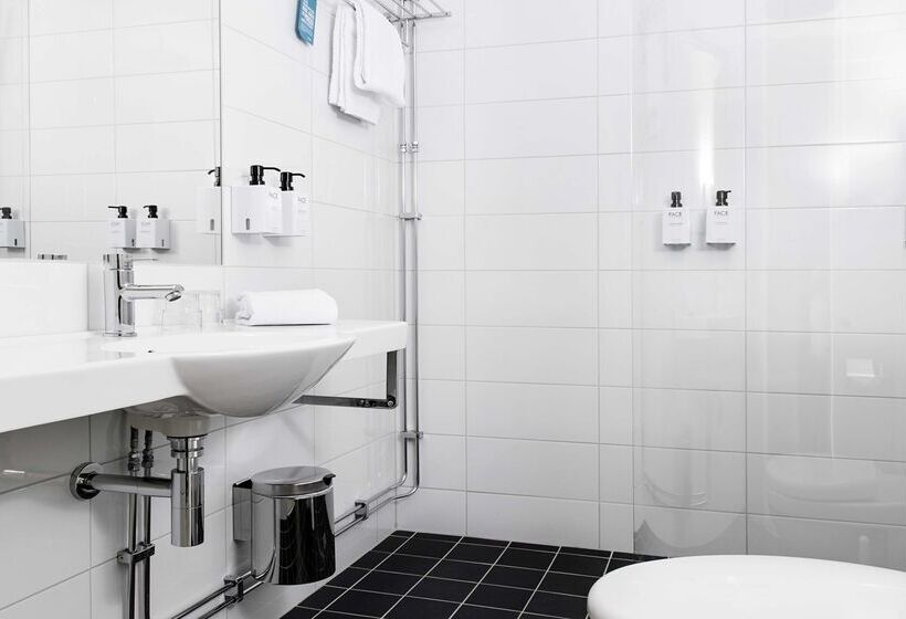 فندق Scandic Taby