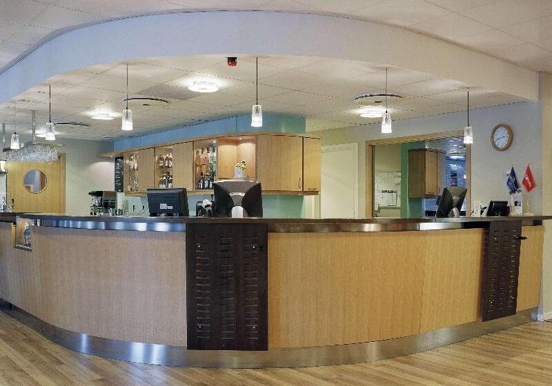 فندق Scandic Taby