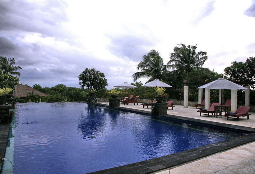 هتل Sekar Nusa Resort