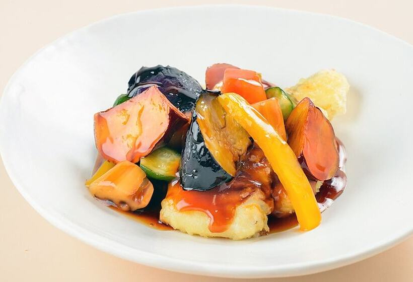 Отель Splus Nagoya Sakae