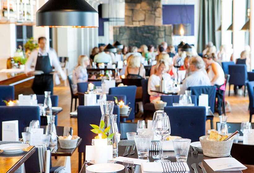 Отель Stenungsbaden Yacht Club