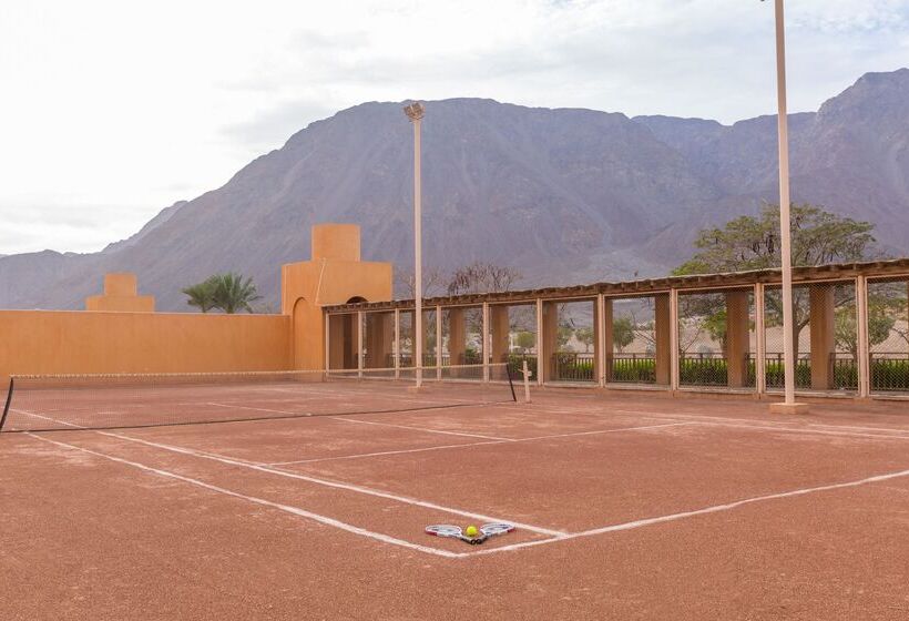 酒店 Strand Beach Resort