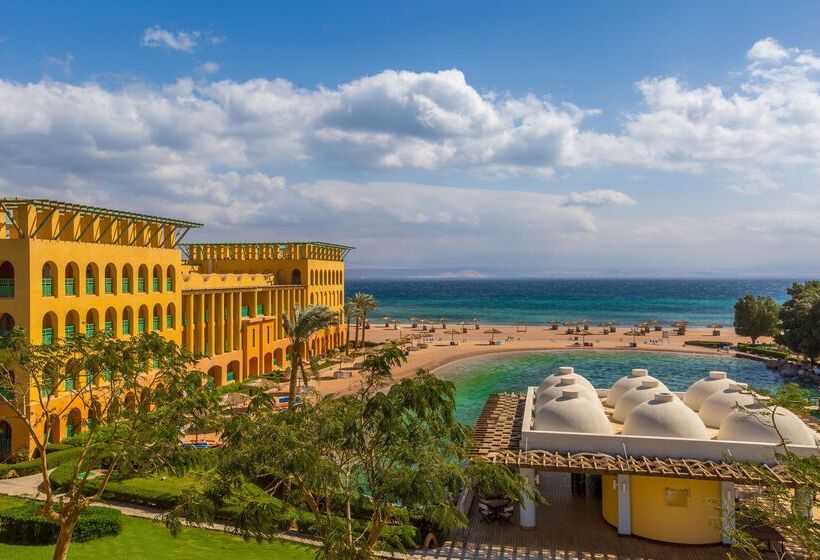 酒店 Strand Beach Resort