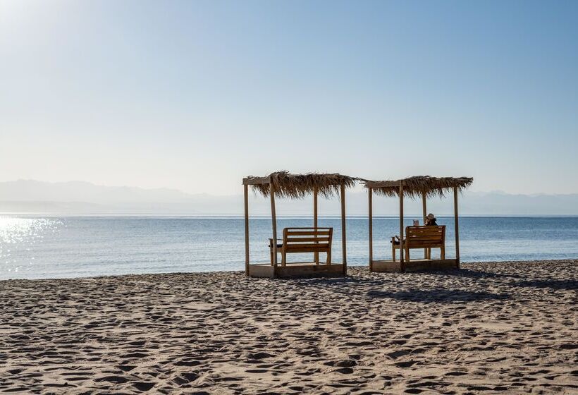 酒店 Strand Beach Resort