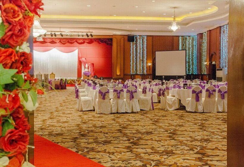 Summit Hotel Subang Usj