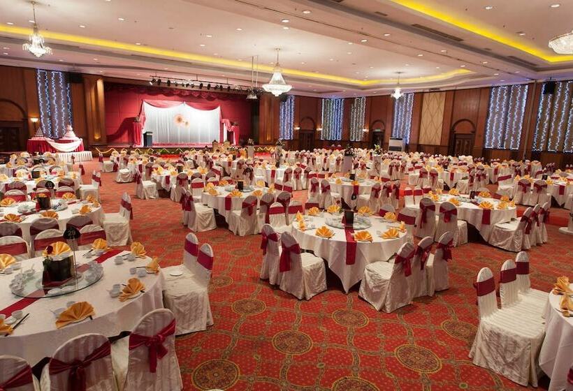 Summit Hotel Subang Usj