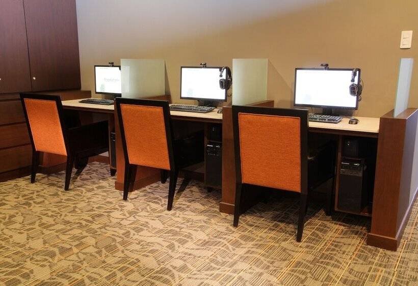 ホテル The Bellevue Manila