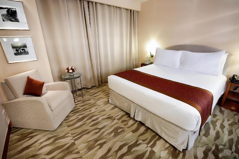 Отель The Grand New Delhi