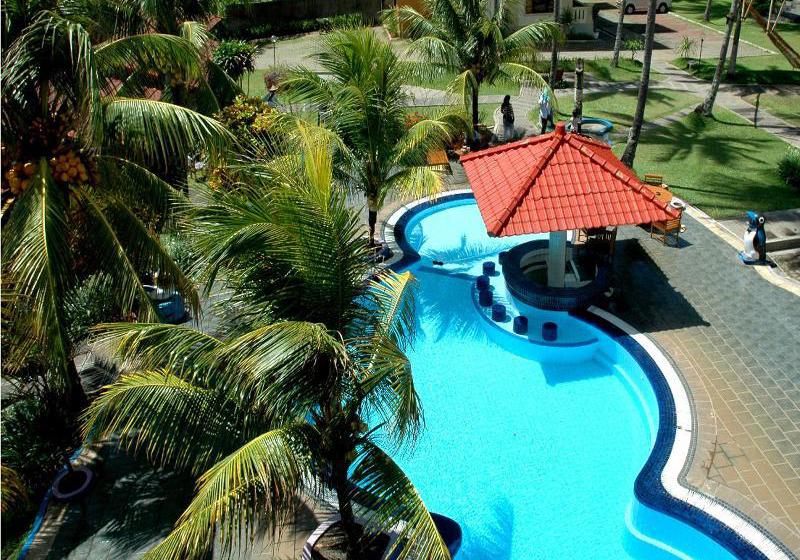 ホテル The Jayakarta Anyer Beach Resorts