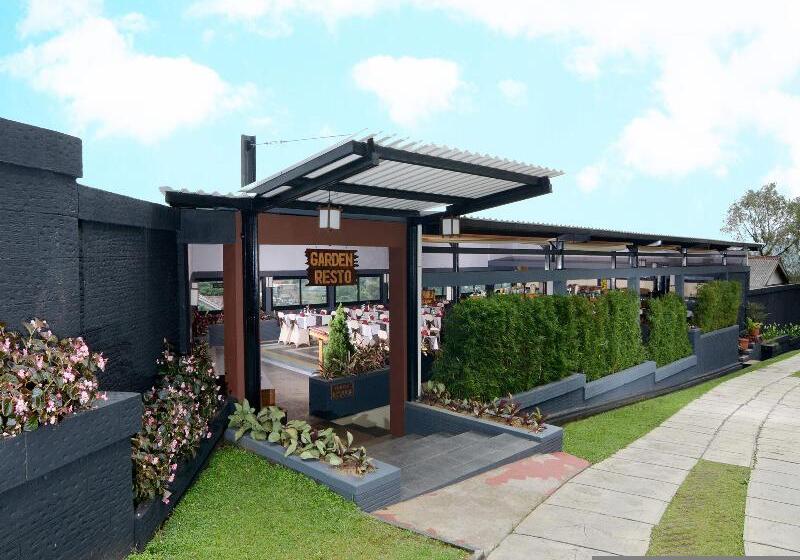 ホテル The Jayakarta Cisarua Mountain Resort