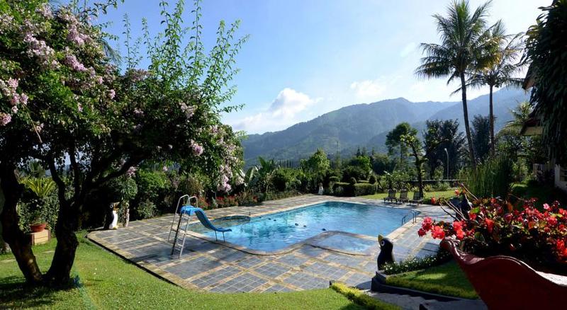 ホテル The Jayakarta Cisarua Mountain Resort