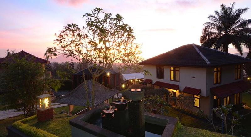 ホテル The Jayakarta Cisarua Mountain Resort