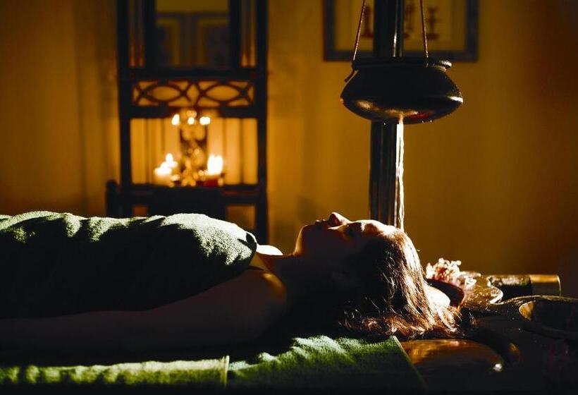 בית מלון כפרי The Lalit Golf & Spa Resort Goa