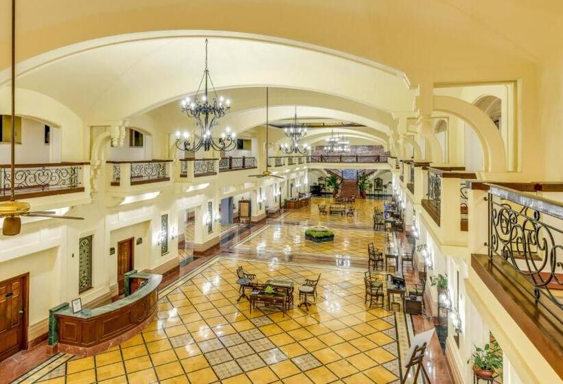 فندق The Lalit Golf & Spa Resort Goa