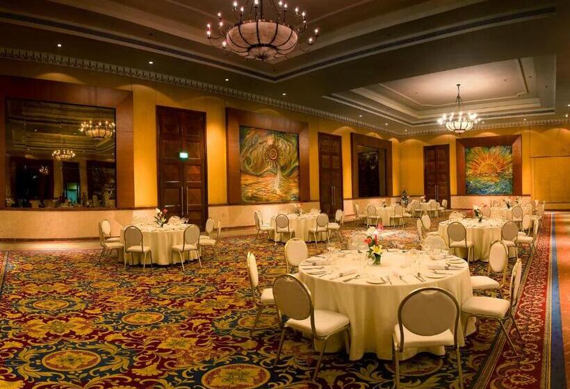 هتل The Lalit Mumbai