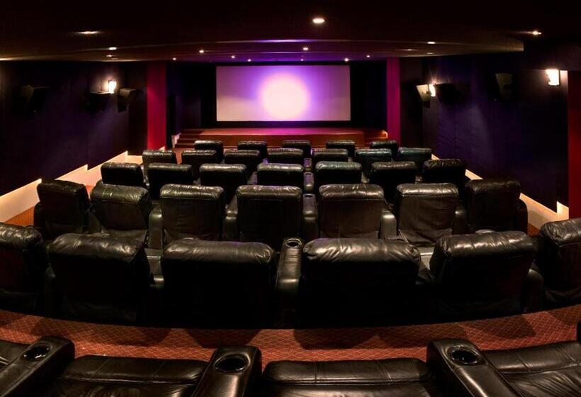 هتل The Lalit Mumbai