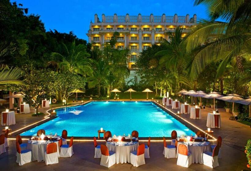ホテル The Leela Palace Bengaluru