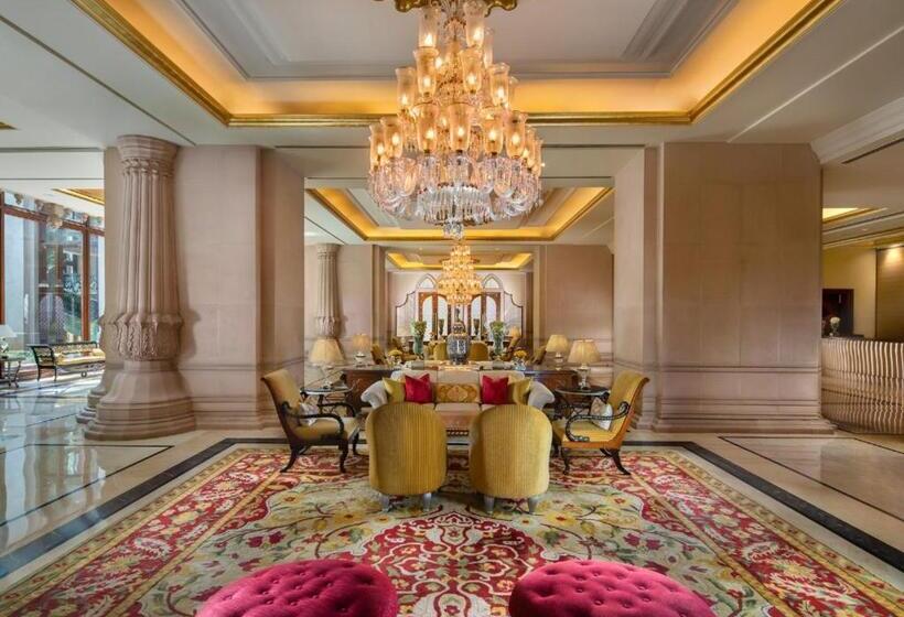 ホテル The Leela Palace Bengaluru