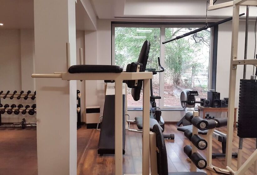 酒店 The Meadows Resort And Spa