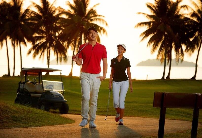 בית מלון כפרי The Pacific Sutera