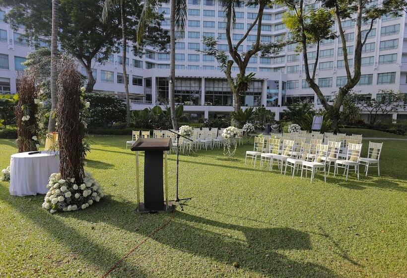 בית מלון כפרי The Pacific Sutera