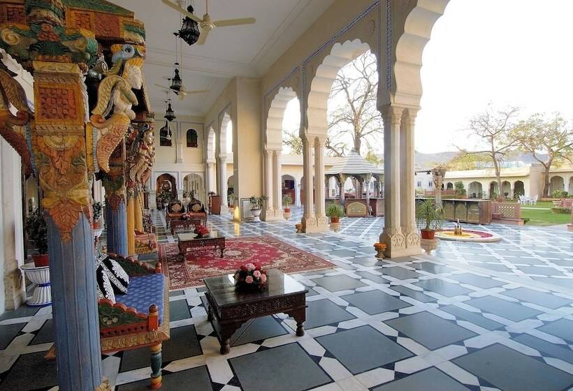 호텔 The Raj Palace