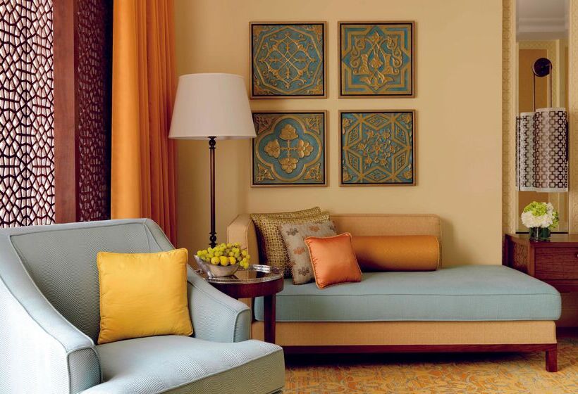 هتل The Ritz-Carlton, Dubai