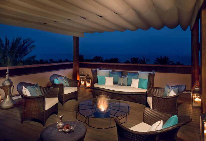 هتل The Ritz-Carlton, Dubai