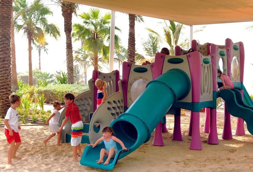 هتل The Ritz-Carlton, Dubai