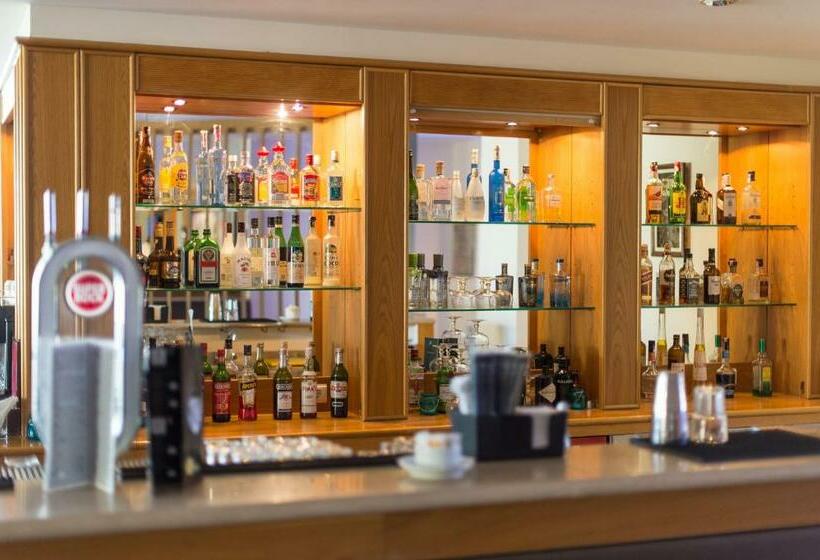 فندق Vila Baleira Porto Santo