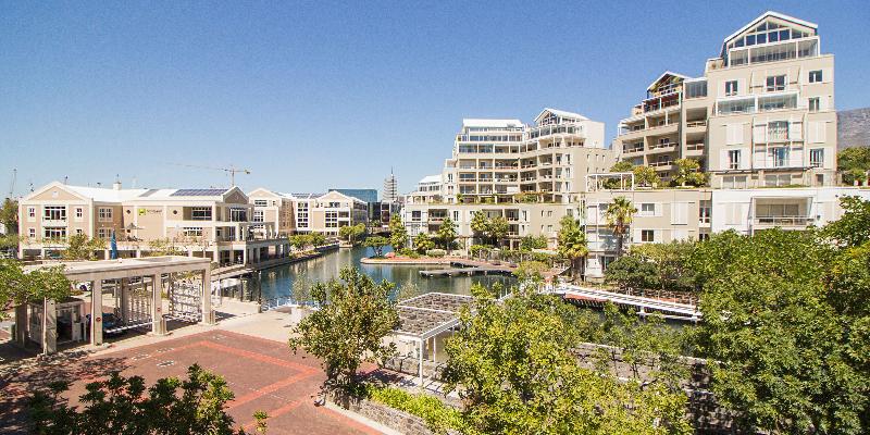 فندق Waterfront Village