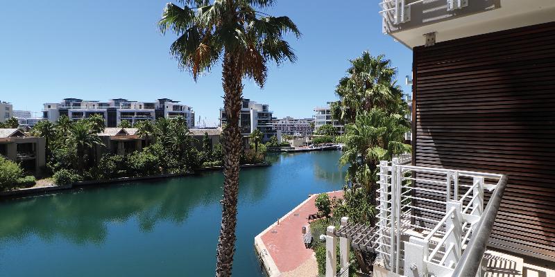 فندق Waterfront Village