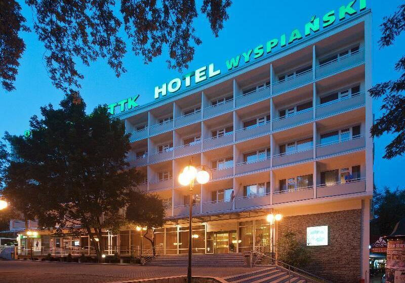 ホテル Wyspiański