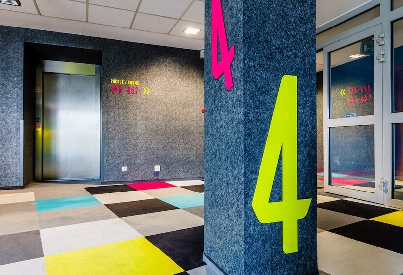 ホテル Wyspiański