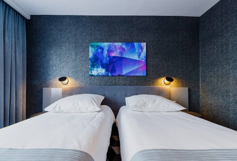 ホテル Wyspiański