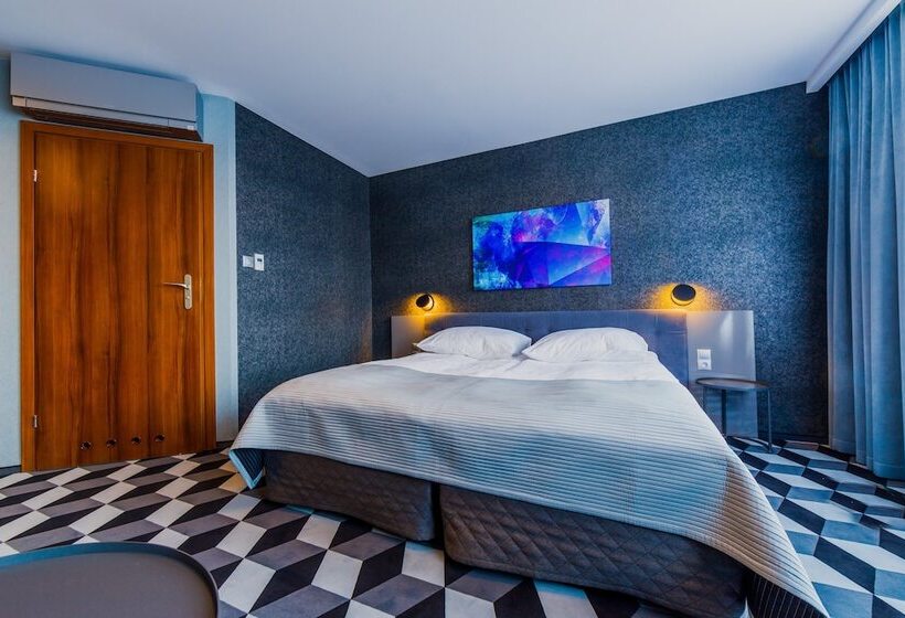 ホテル Wyspiański