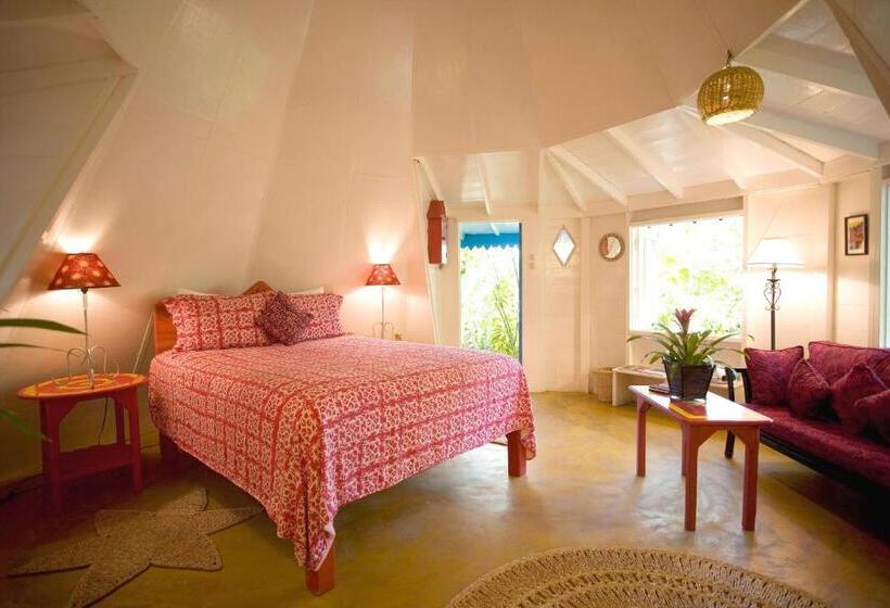 渡假胜地  The Caves