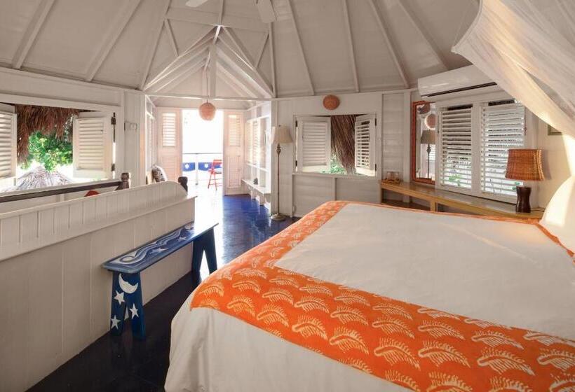 渡假胜地  The Caves